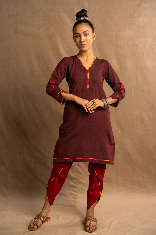 Jvalan Chandraḥ kurta + salwar  (set of 3)