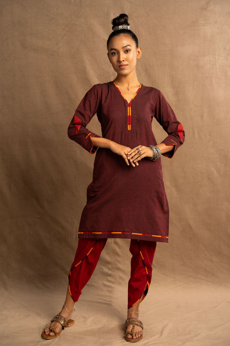 Jvalan Chandraḥ kurta + salwar + dupatta  (set of 3)