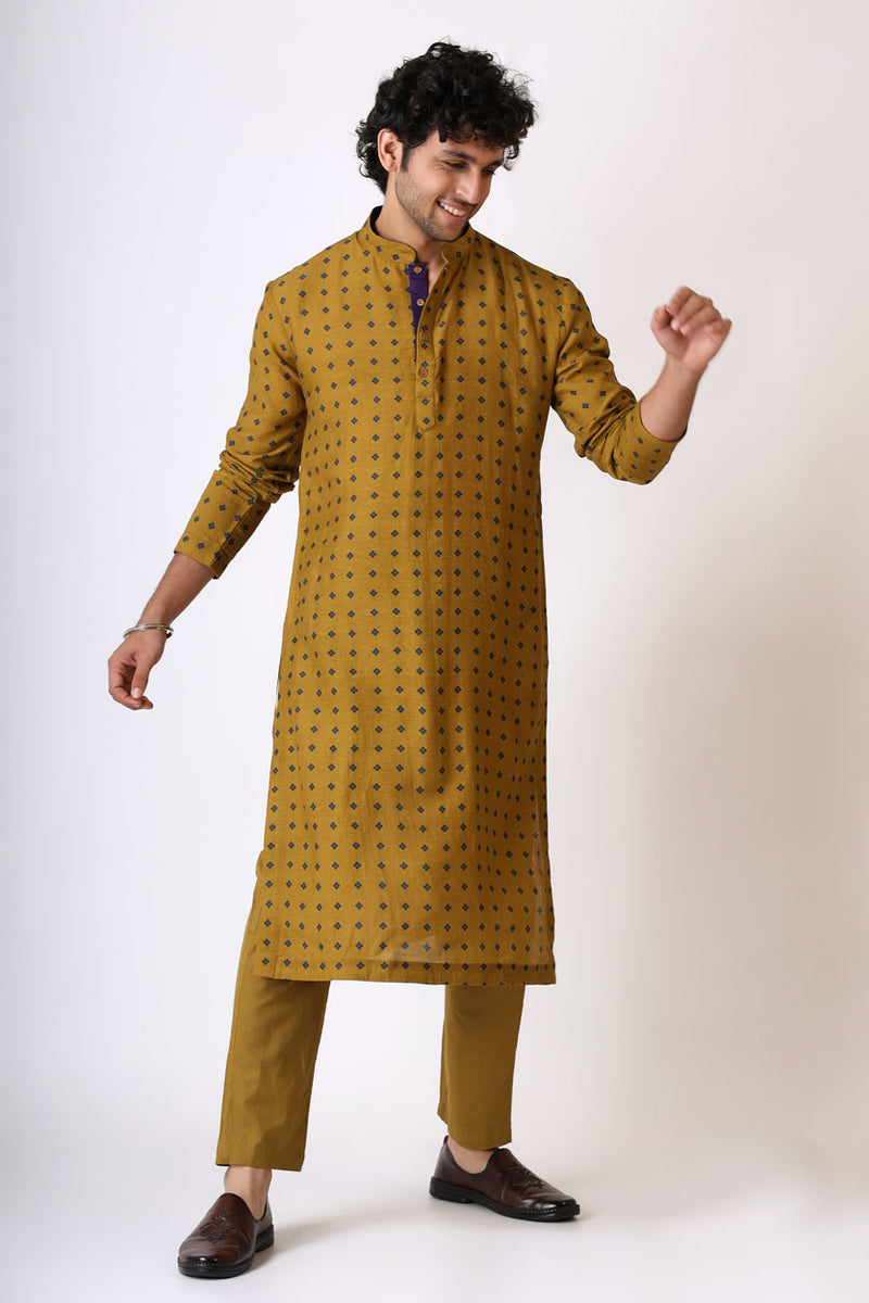 SMRITI OLIVE BUTTI KURTA PANT SET (set of 2)